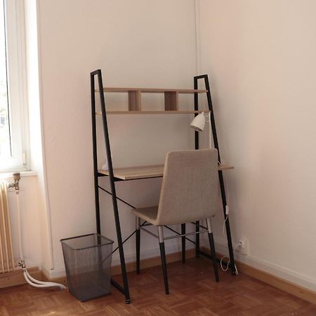 Appartement Entier, Proche Tram-Train Et Commodites, Parking Gratuit 牟罗兹 外观 照片