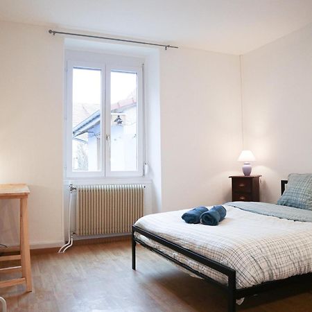 Appartement Entier, Proche Tram-Train Et Commodites, Parking Gratuit 牟罗兹 外观 照片