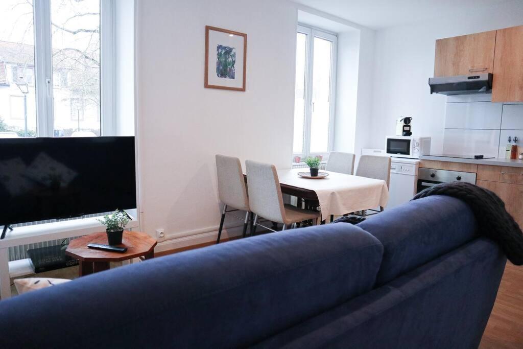 Appartement Entier, Proche Tram-Train Et Commodites, Parking Gratuit 牟罗兹 外观 照片