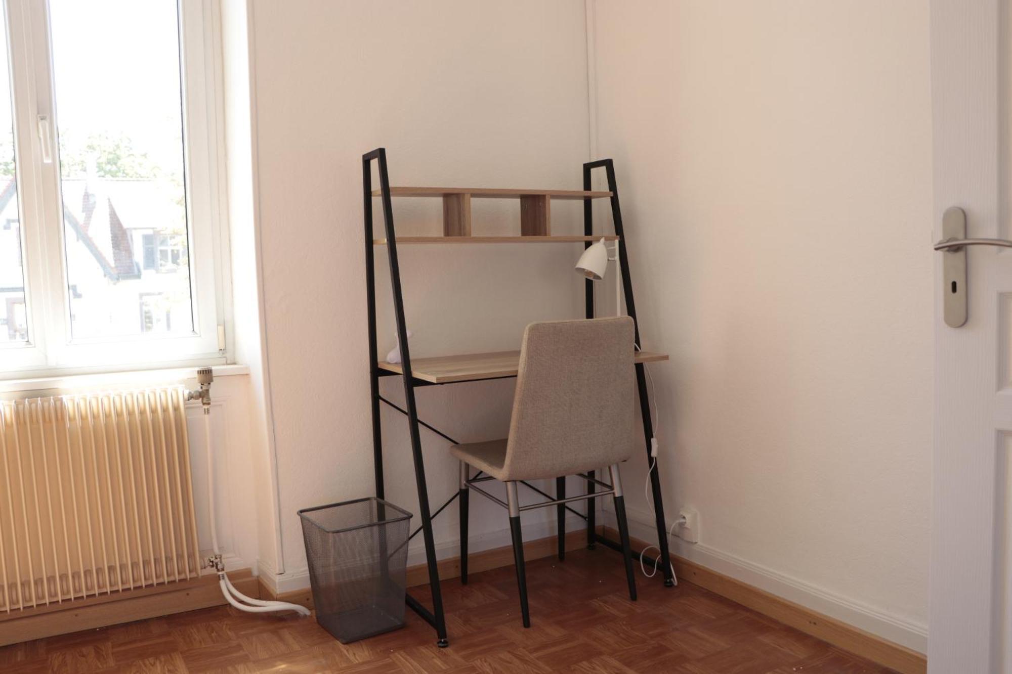 Appartement Entier, Proche Tram-Train Et Commodites, Parking Gratuit 牟罗兹 外观 照片